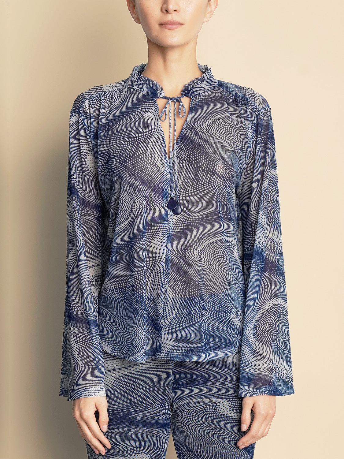 KOEMI BLOUSE IVORY NAVY SWIRLS